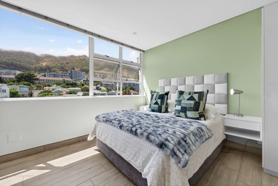 To Let 1 Bedroom Property for Rent in Sea Point Western Cape